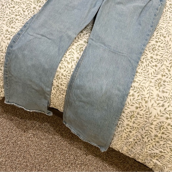 Abercrombie The Vintage Flare High Rise - Picture 3 of 5